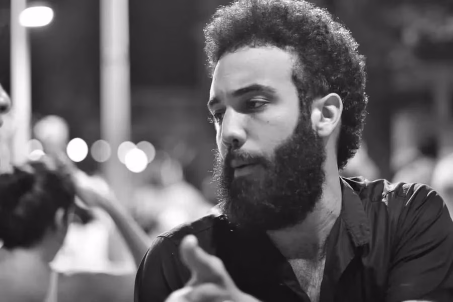 Tiago West marcou a arte contemporânea de Pernambuco ao misturar política, afeto e o cotidiano urbano