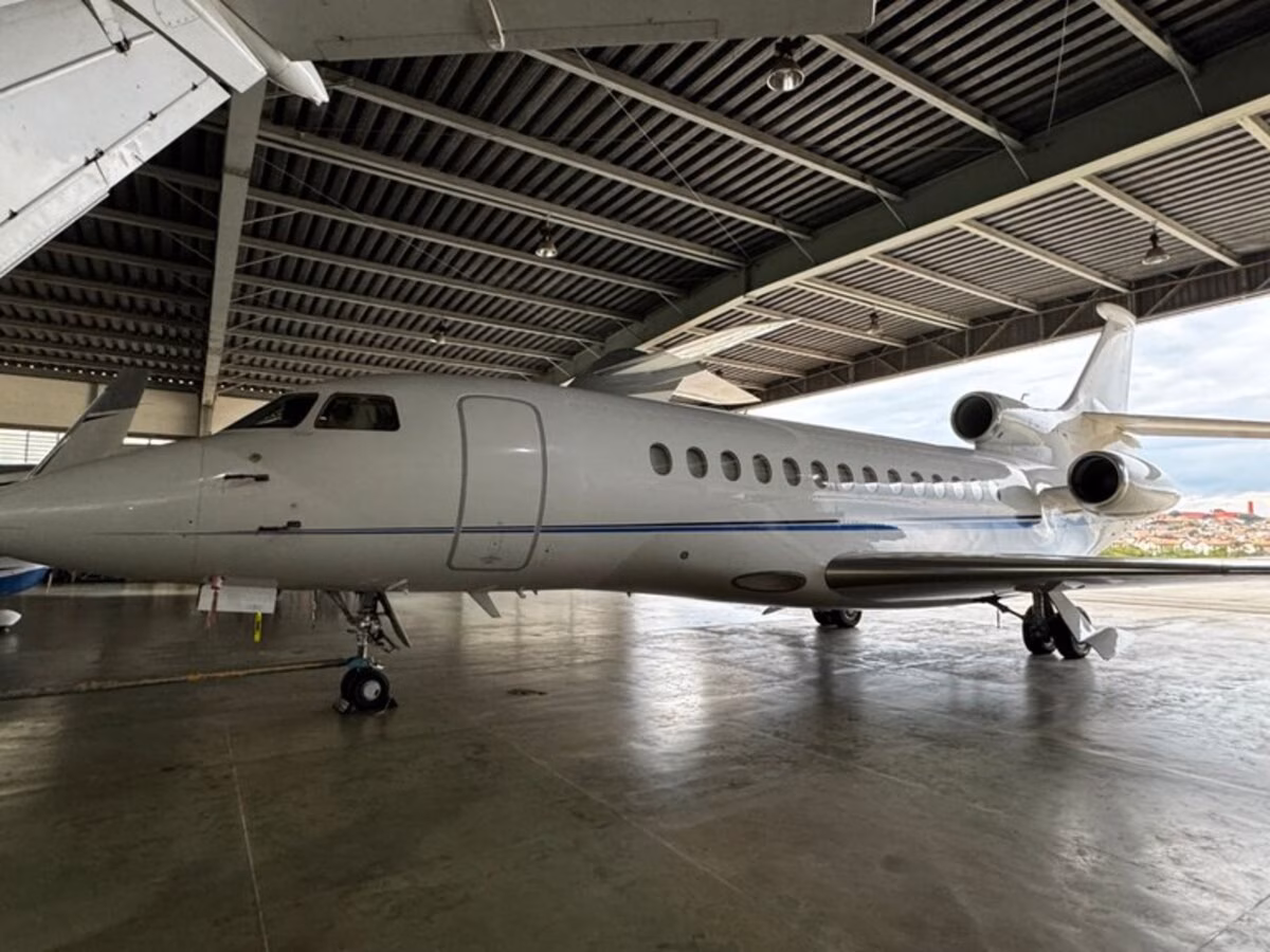 Jato pertencente a empresa de Daniel Vorcaro que foi apreendido na Operação Compliance Zero