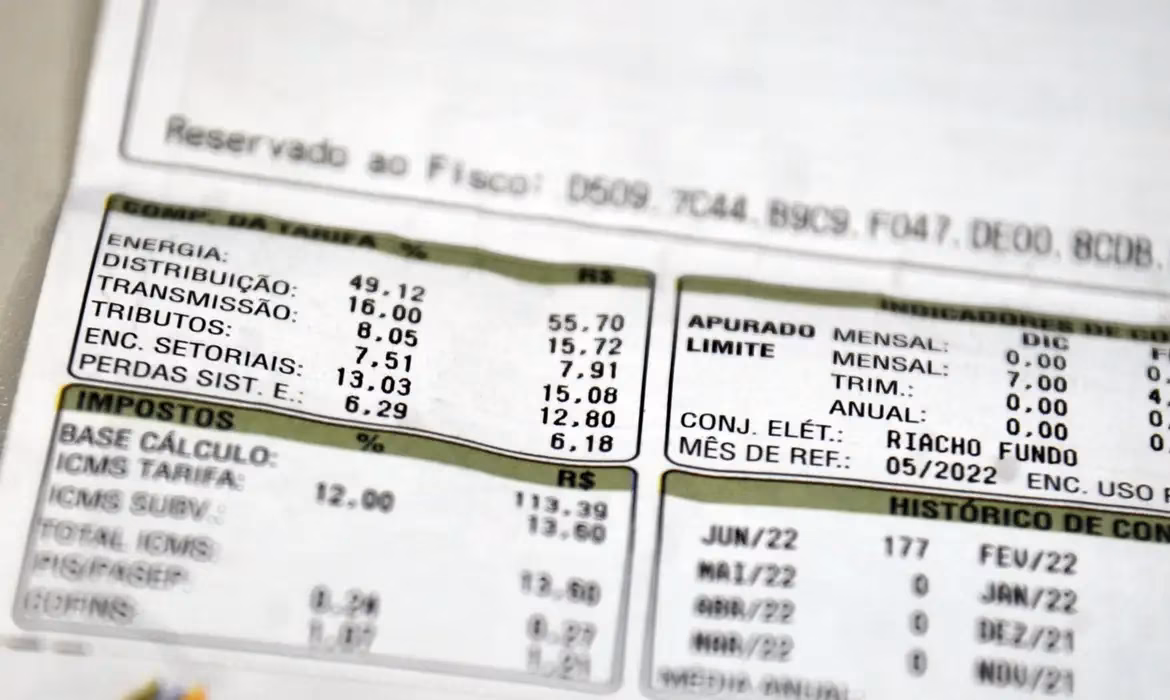 Conta de energia elétrica pode ter alta em 2026