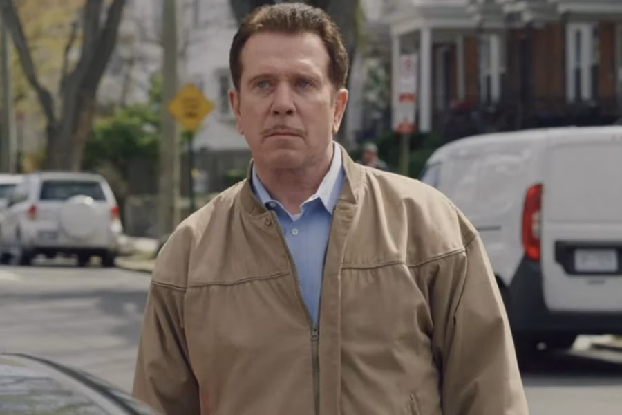 O ator Bobby J. Brown ficou conhecido após interpretar o policial Bobby Brown na série The Wire