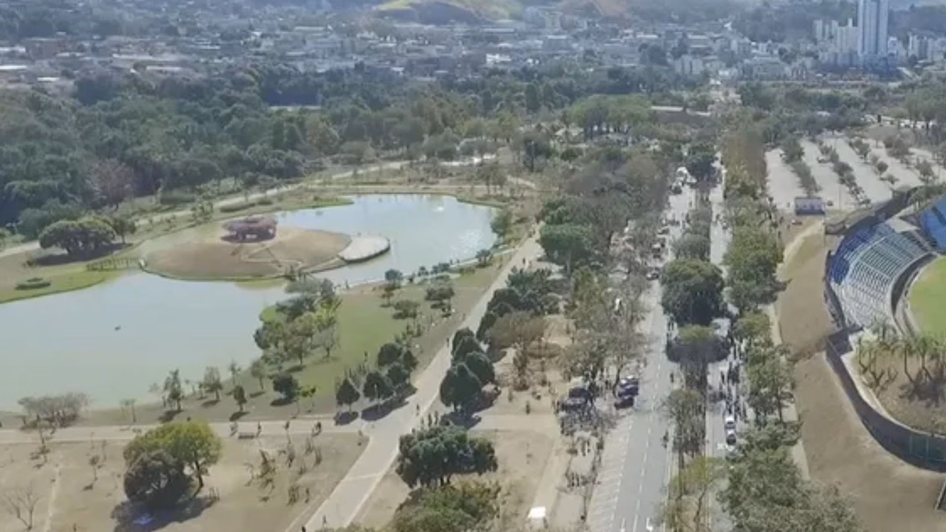 Segundo o processo, o apenado tenta atribuir integralmente sua conduta criminosa a fatores externos, como uma suposta dependência química, sem respaldo probatório consistente.
