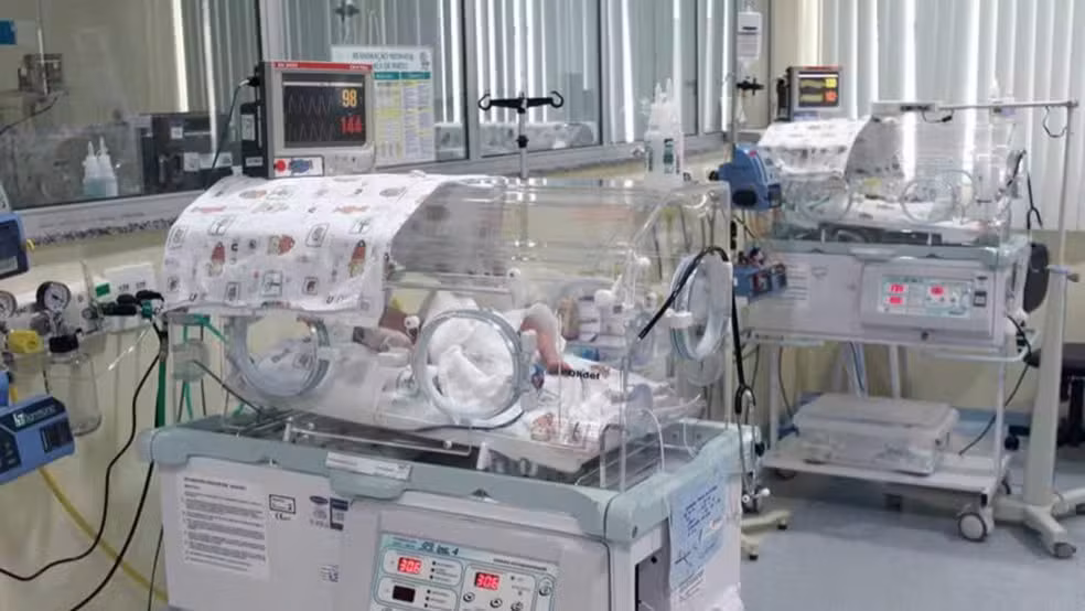 Conforme o inquérito policial, concluído recentemente, a funcionária não poderia ter se ausentado sem deixar alguém na sala.