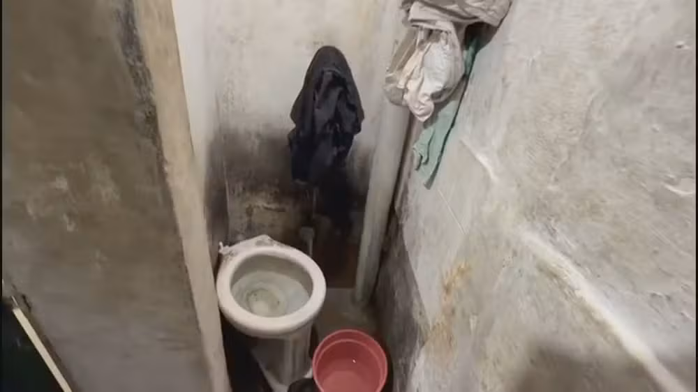 Banheiro usado pelo idoso