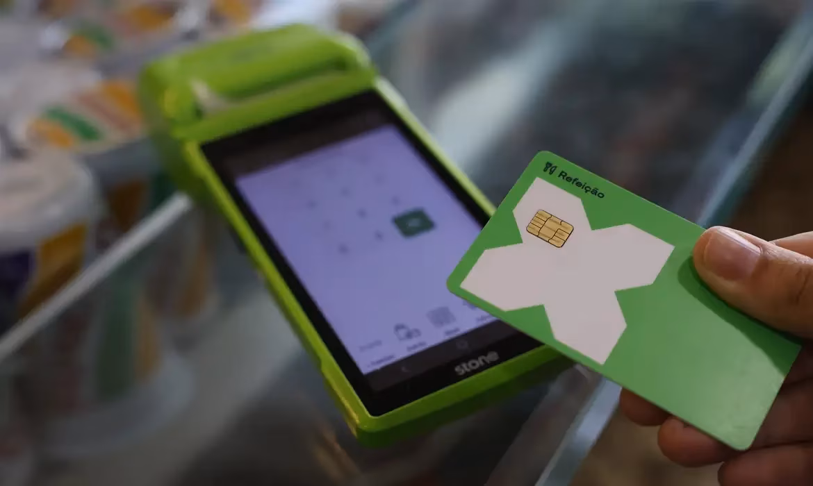 Cartão de vale-refeição (Imagem ilustrativa)