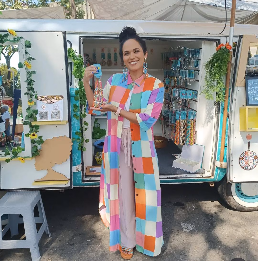 Esse universo reúne empreendimentos sobretudo dos setores de alimentação, artesanato, vestuário, economia criativa e serviços, que encontram no feriado prolongado uma chance de ampliar vendas, visibilidade e relacionamento com o público.