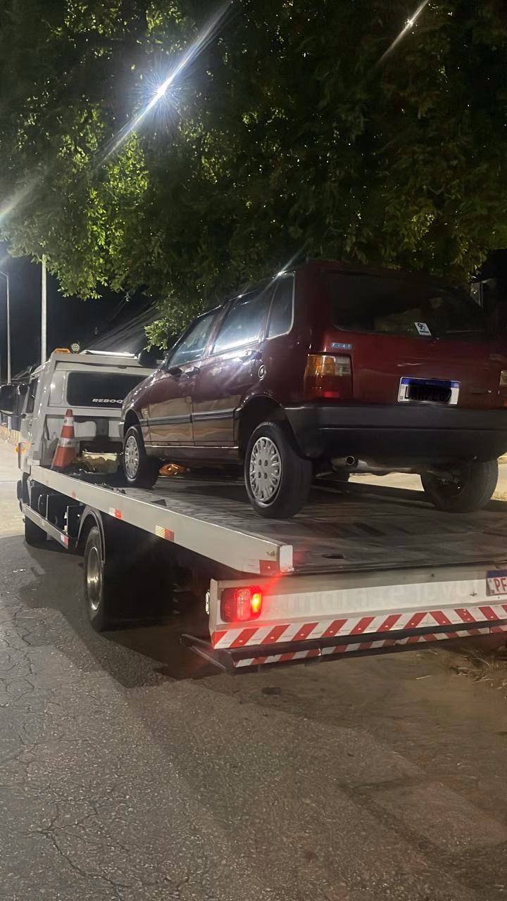 SUGESTÃO DE PAUTA - Polícia Municipal prende invasor que despencou do telhado em Ipatinga