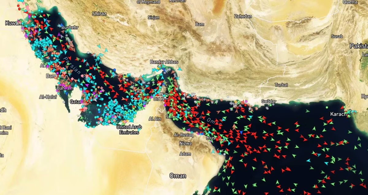 Estreito de Ormuz, entre o Irã e Omã, onde passam cerca de 30% da produção mundial de petróleo 