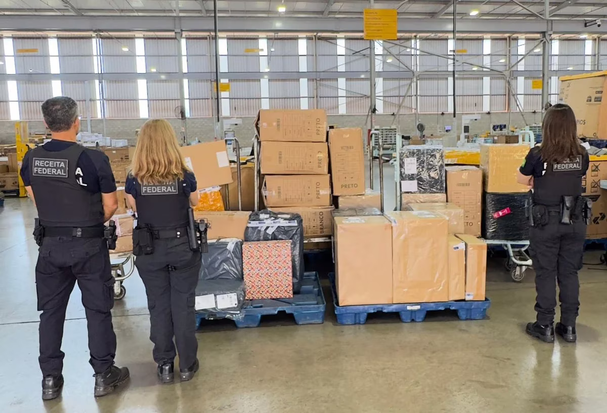 Itens foram apreendidos em centros de distribuição de marketplaces e dos Correios em operação realizada na segunda-feira (2/3)