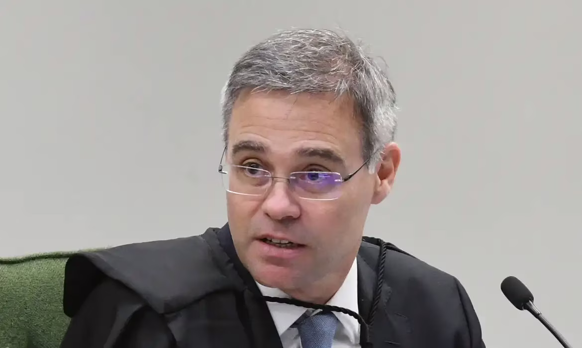 Ministro André Mendonça. 