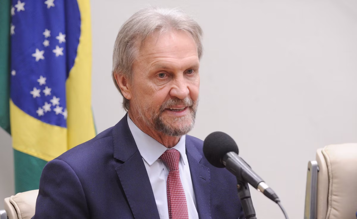 Líder do PT na Câmara, Pedro Uczai, defende reestatização da BR Distribuidora