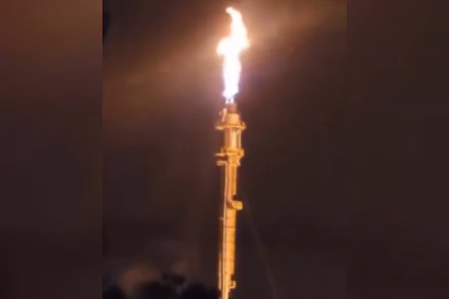 Um incêndio seguido de explosão no Polo Petroquímico de Capuava, em Santo André, assustou moradores na madrugada desta terça-feira (17/3)