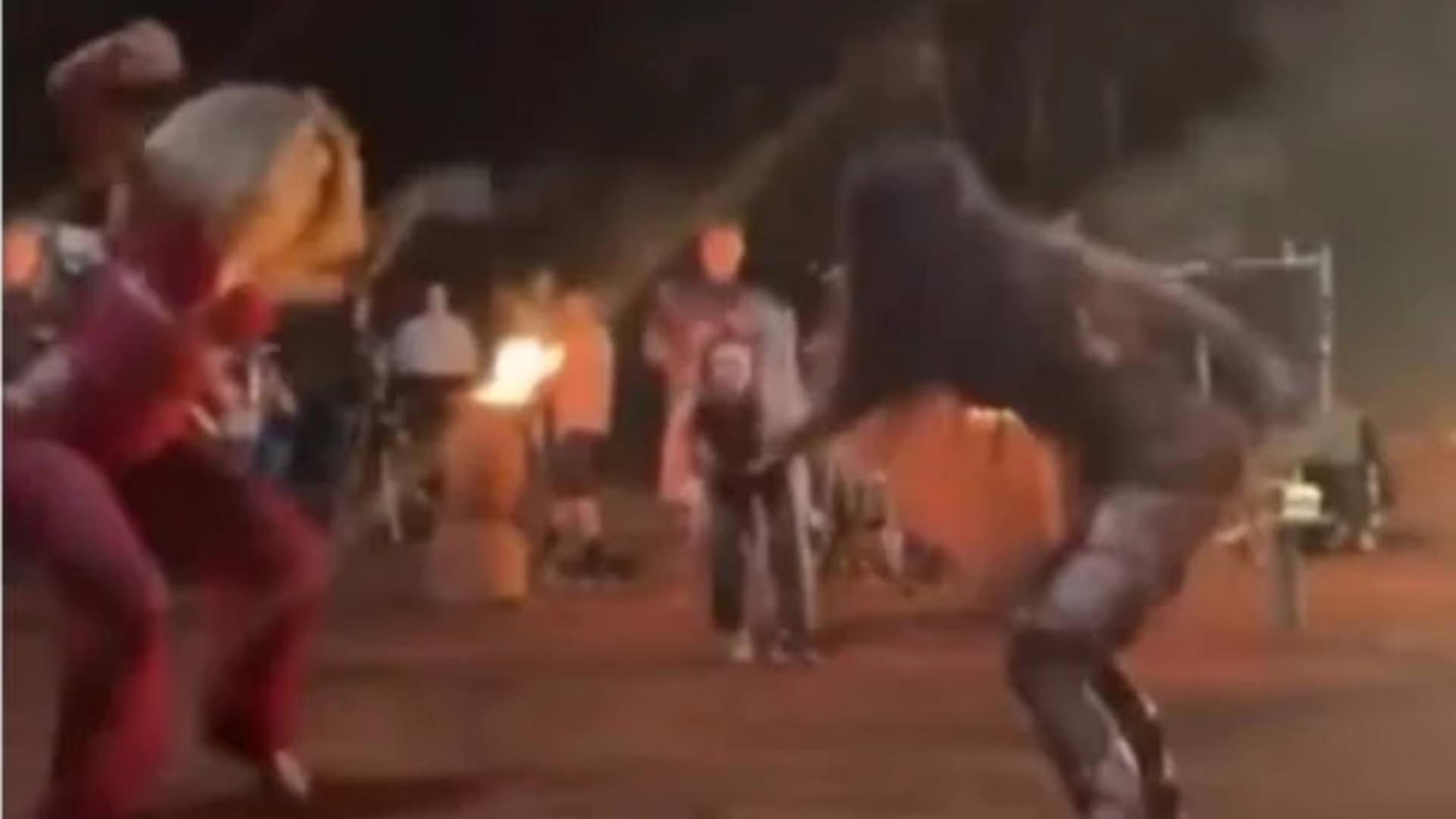 A gravação está acontecendo em um distrito de Lima Duarte.