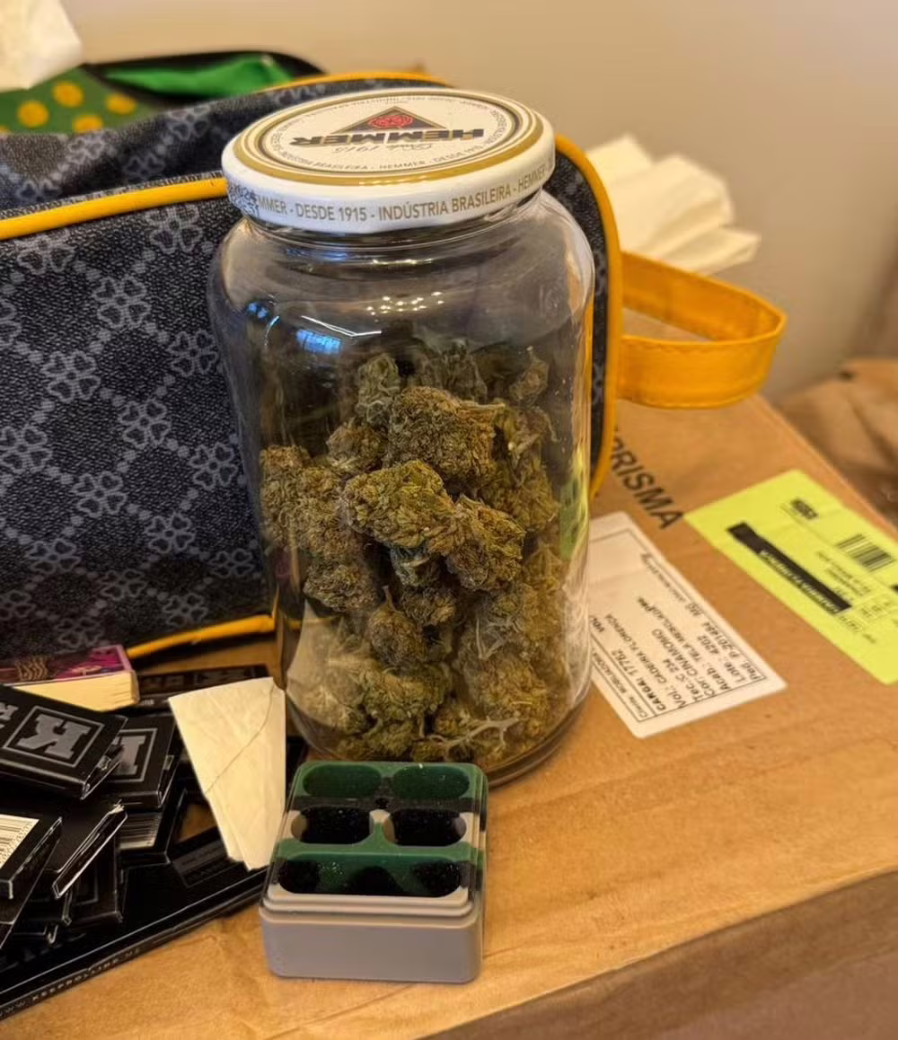 A investigação se estende por 14 estados, onde a organização criminosa atuava de forma estruturada, com destaque para sua presença em São Paulo, Paraná e Rio de Janeiro.