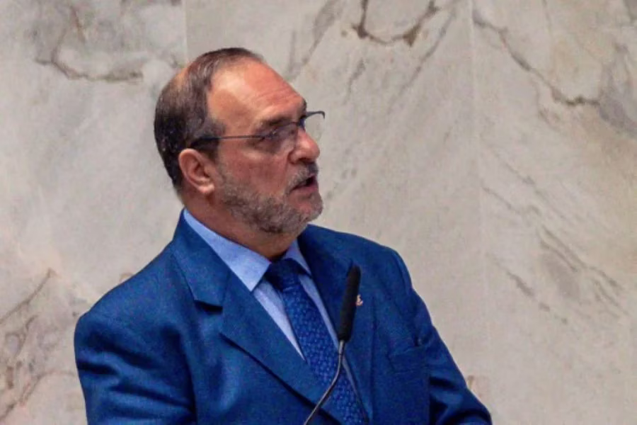 Romeu Tuma Jr foi afastado da presidência do Conselho Deliberativo do Corinthians após 115 votos a favor da saída. Vice-presidente assumirá.