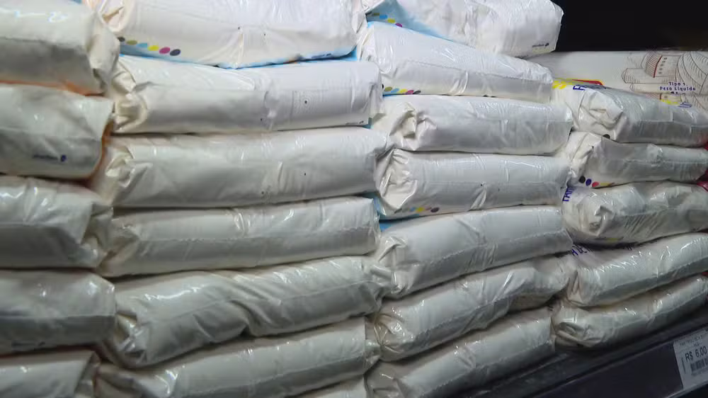 Traficantes impõem monopólio de venda de farinha em Belford Roxo