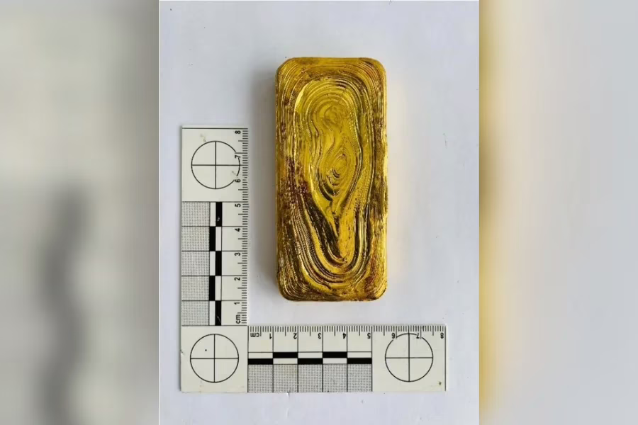 Leilão eletrônico da Receita Federal do Brasil terá 84 lotes, com veículos, eletrônicos e ouro; propostas começam em 6 de abril