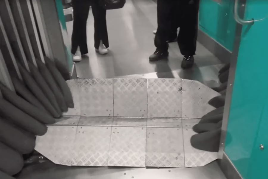 Incidente aconteceu entre as estações Varginha e Bruno Covas/Mendes-Vila Natal, na noite dessa terça (31/3).