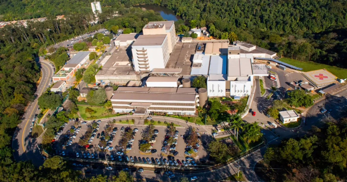 A instituição reforça o compromisso com inclusão e diversidade, com oportunidades destinadas a pessoas de ambos os sexos, Pessoas com Deficiência (PcD), aposentados e também para quem busca o primeiro emprego.