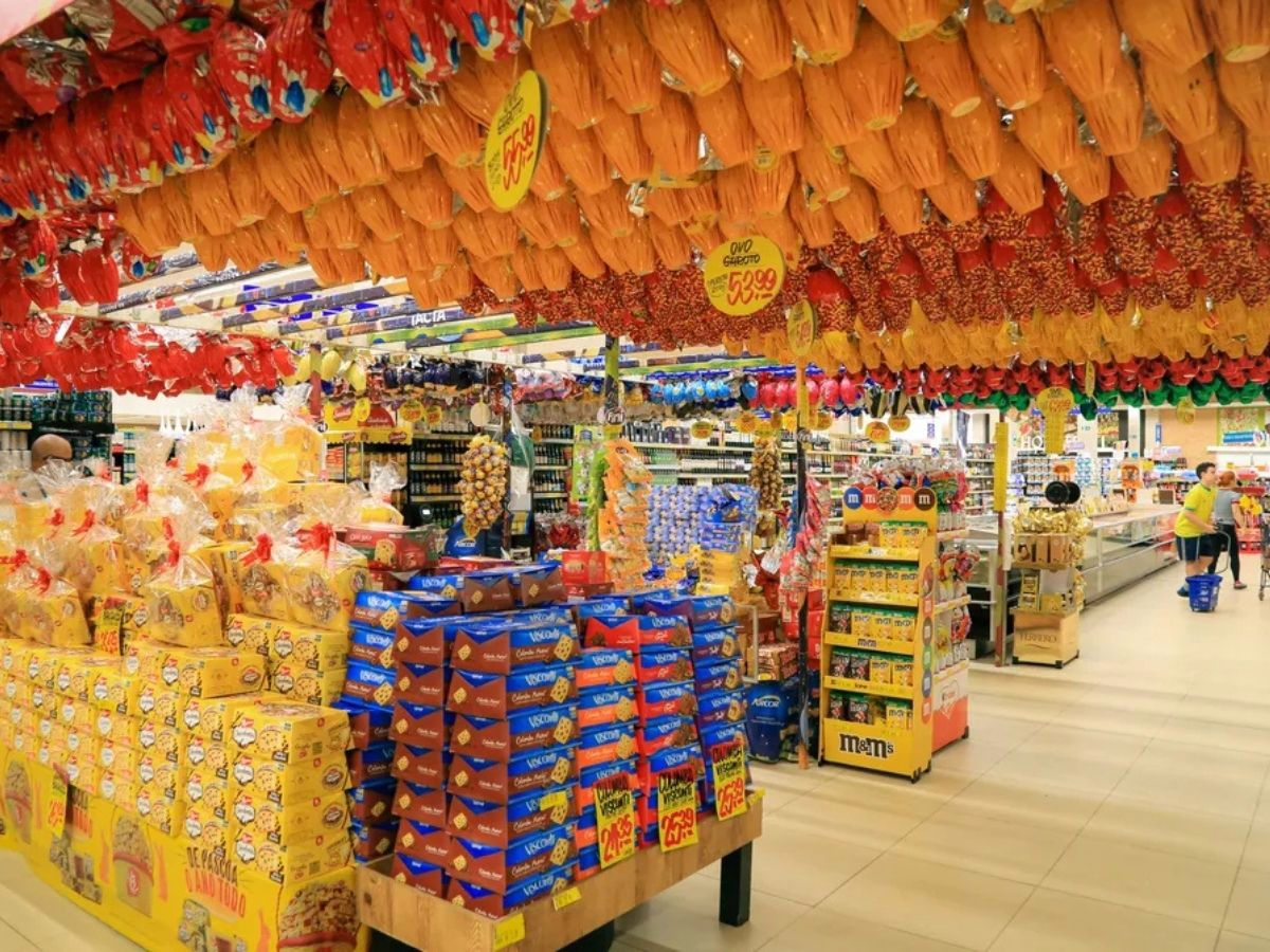 Supermercados ficam recheados de novidades de Páscoa nesta época do ano