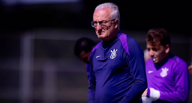 Dorival Júnior é demitido do Corinthians.
