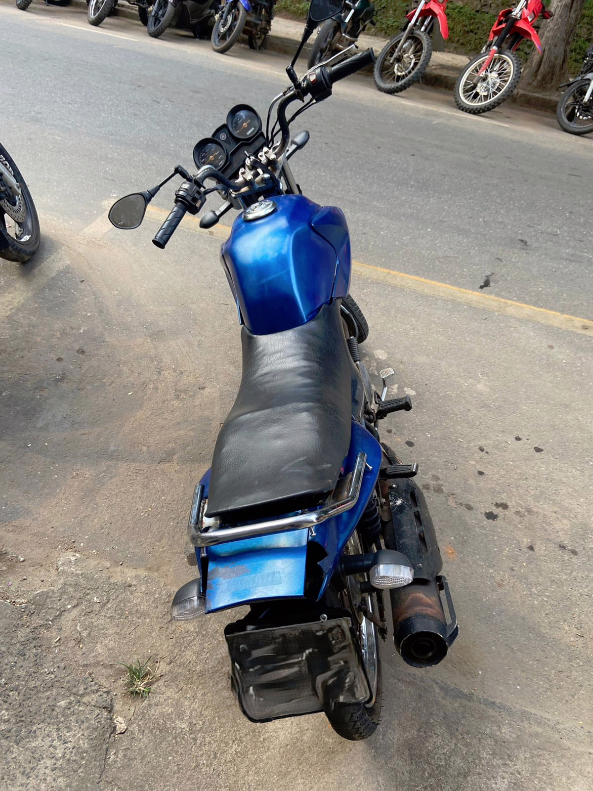 Na verificação, foi identificado que o veículo original era proveniente de leilão, o que confirmou a prática delituosa.