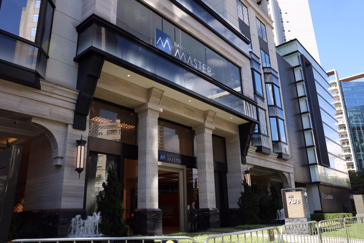 O Banco Master está no centro de investigação por fraude ao sistema financeiro