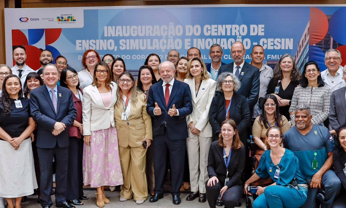 Presidente da Rep..blica, Luiz In..cio Lula da Silva, durante visita ao Centro de Ensino, Simula....o e Inova....o (CESIN) do Instituto do Cora....o (InCor) do Hospital das Cl..nicas da Faculdade de Medicina da Universidade de S..o Paulo (HC-FMUSP), no bairro Cerqueira C..sar, em S..o Paulo