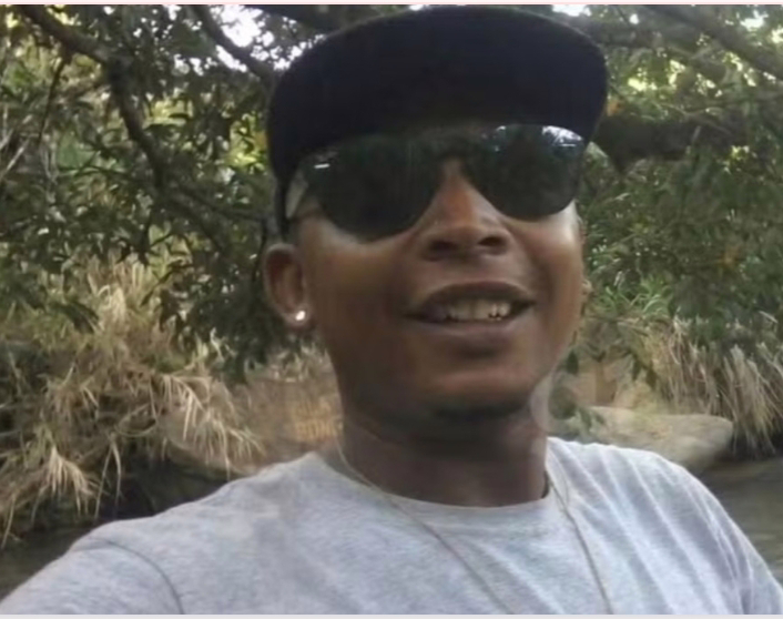 De acordo com a dinâmica apurada, a vítima foi surpreendida e passou a ser perseguida pelo agressor. Mesmo tentando escapar, Kaniger foi alcançado e sofreu novos ataques