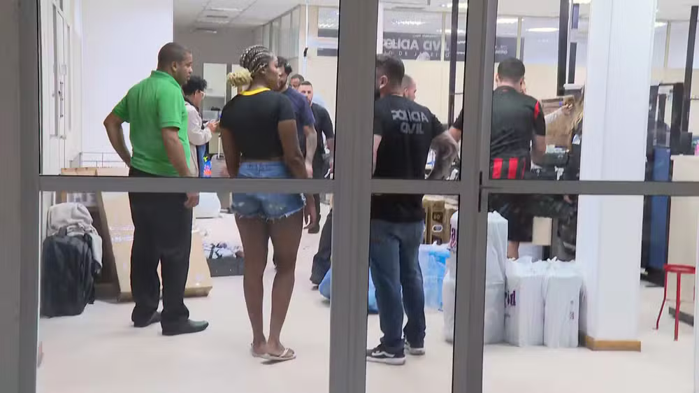 Passageiros foram levados para prestar esclarecimentos