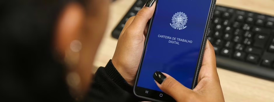 O órgão reforça a importância de utilizar somente os canais oficiais, como forma de evitar golpes e falsas ofertas de emprego.