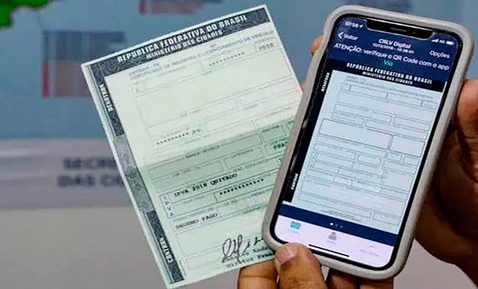 CRLV-e digital substitui o documento físico e pode ser acessado em aplicativos oficiais.