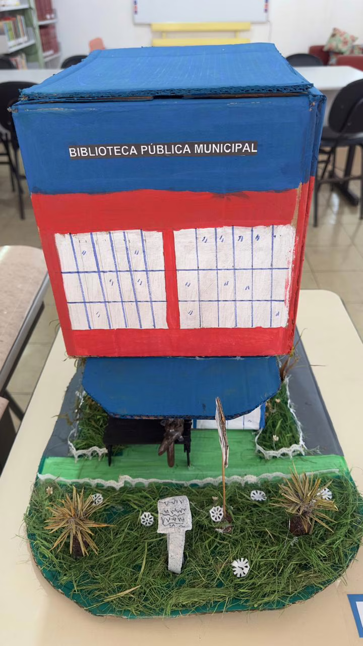 15.04 - Biblioteca Raquel Pacífico Drumond promove exposição