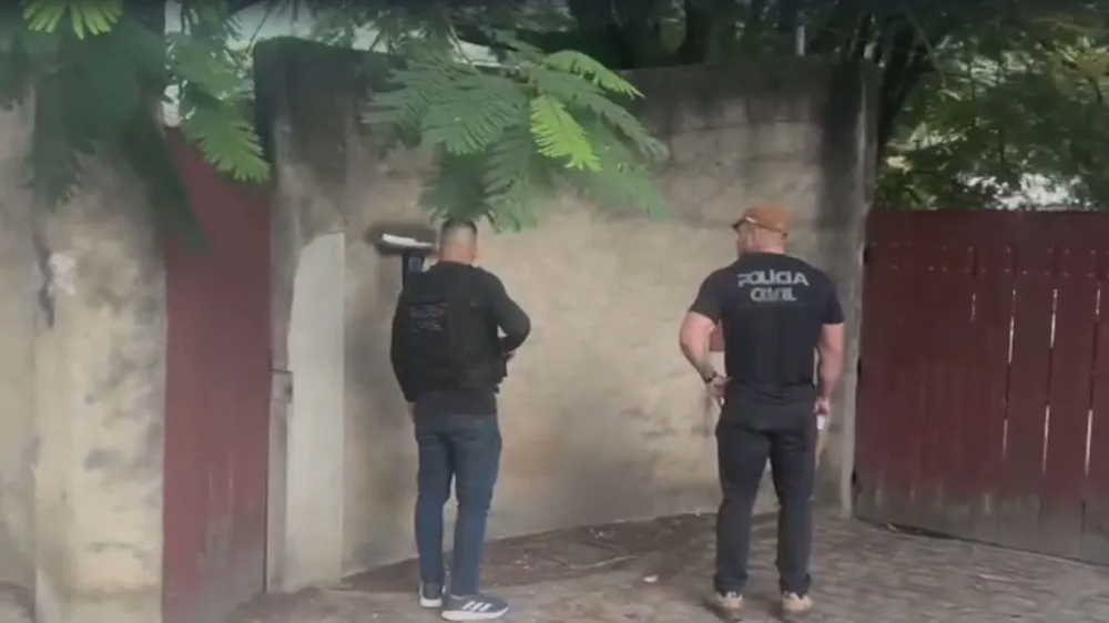 Agentes visam para cumprir 6 mandados de busca e apreensão contra a quadrilha que aplica golpes em financiamento de veículos