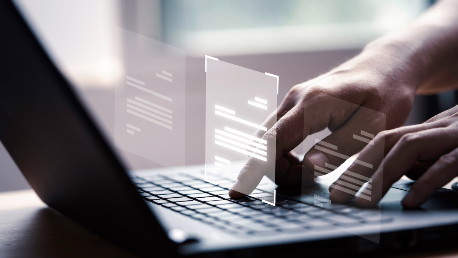 Pessoa usando chat de inteligência artificial – imagem ilustrativa. (