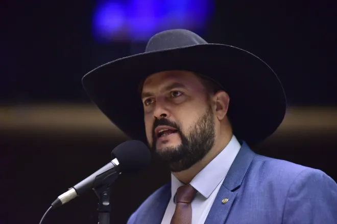 O deputado bolsonarista Zé Trovão 