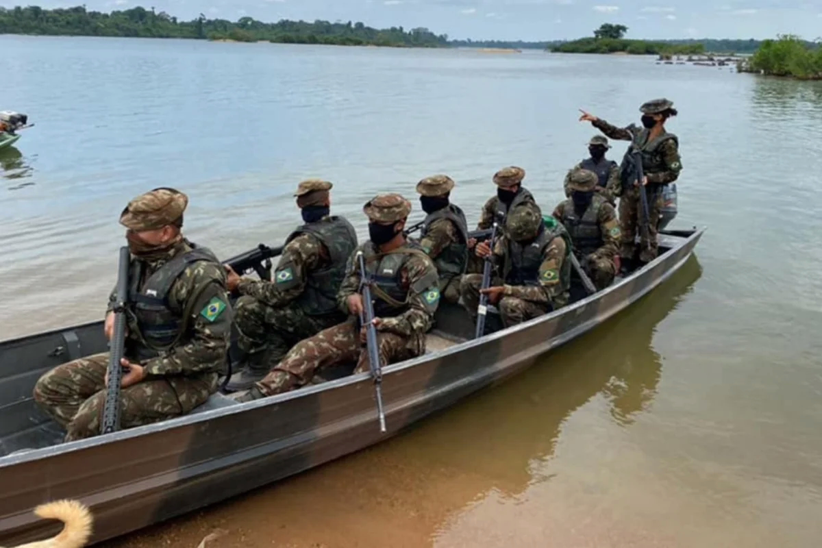 Contratação feita pela Marinha visa atender regiões remotas da Amazônia; “voadeiras” podem levar até 12 militares