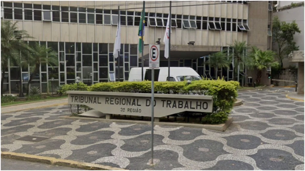 Justiça condena empresa em MG a pagar R$ 400 mil por assédio eleitoral