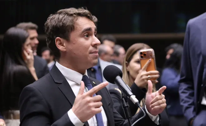 Deputado federal Nikolas Ferreira (PL) •