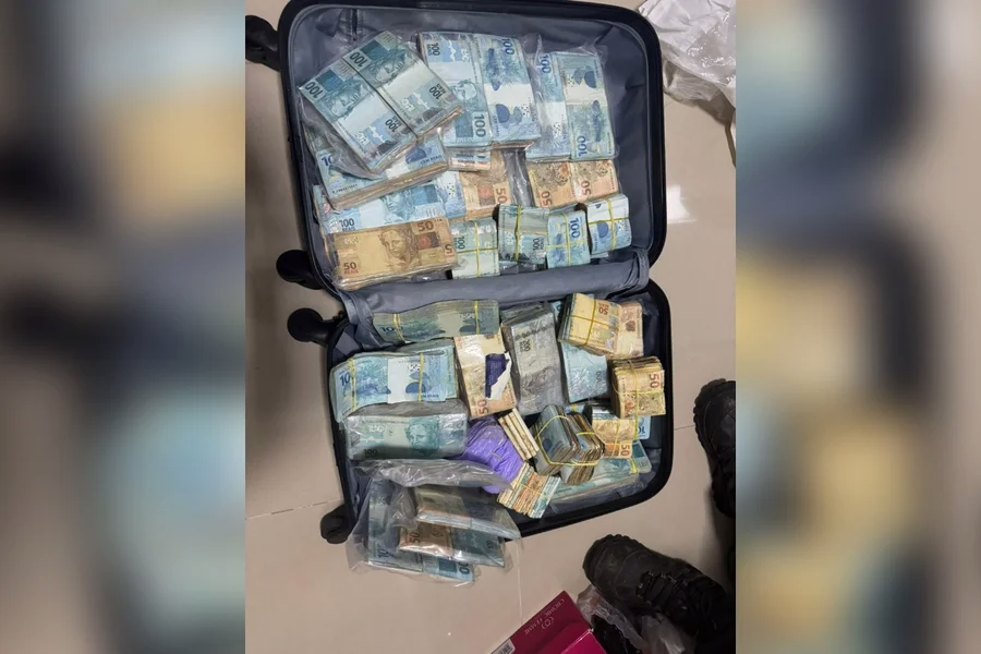 A rede especializada em estelionatos digitais chegou a movimentar mais de R$ 200 mil em um único mês