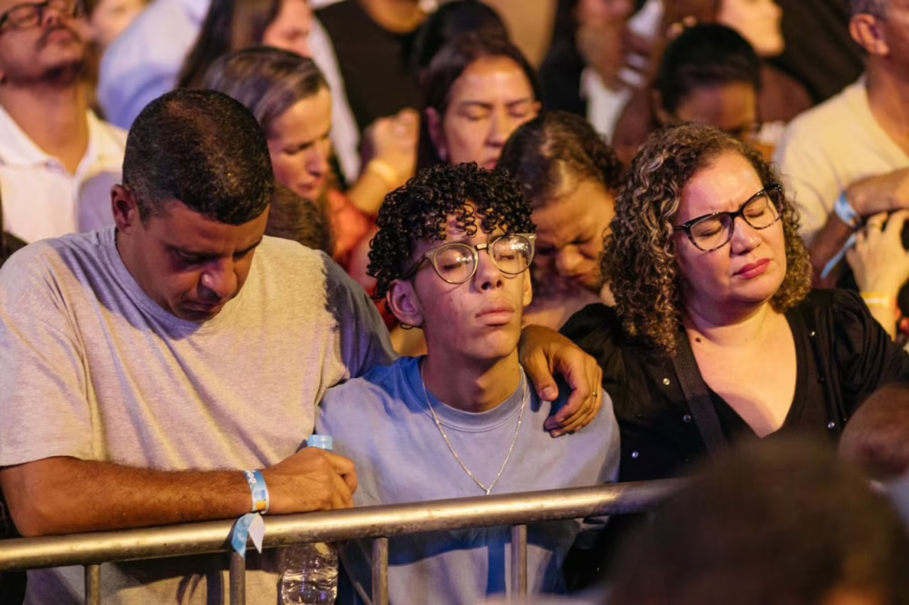 SUGESTÃO DE PAUTA - Noite Gospel com Fernandinho marca história e emociona mais de 25 mil fiéis no Aniversário de Ipatinga