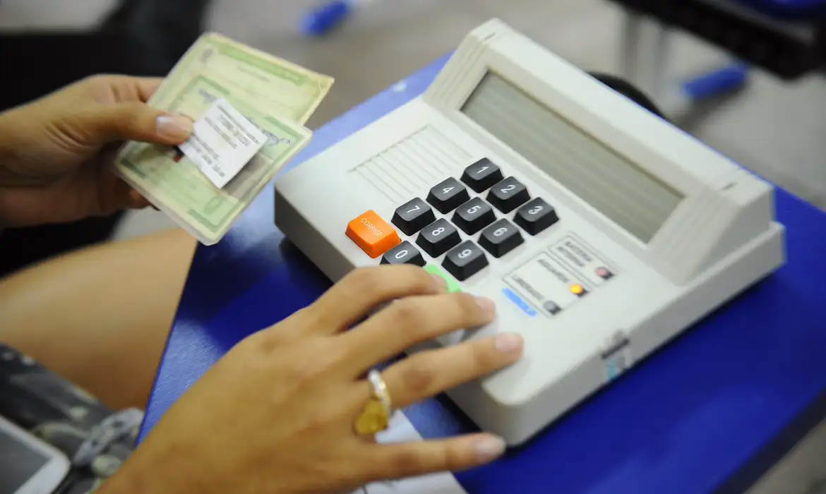Cadastramento biométrico e regularização de título cancelado, entre outros serviços, podem ser solicitados por meio de postos de atendimento do TRE- MG.