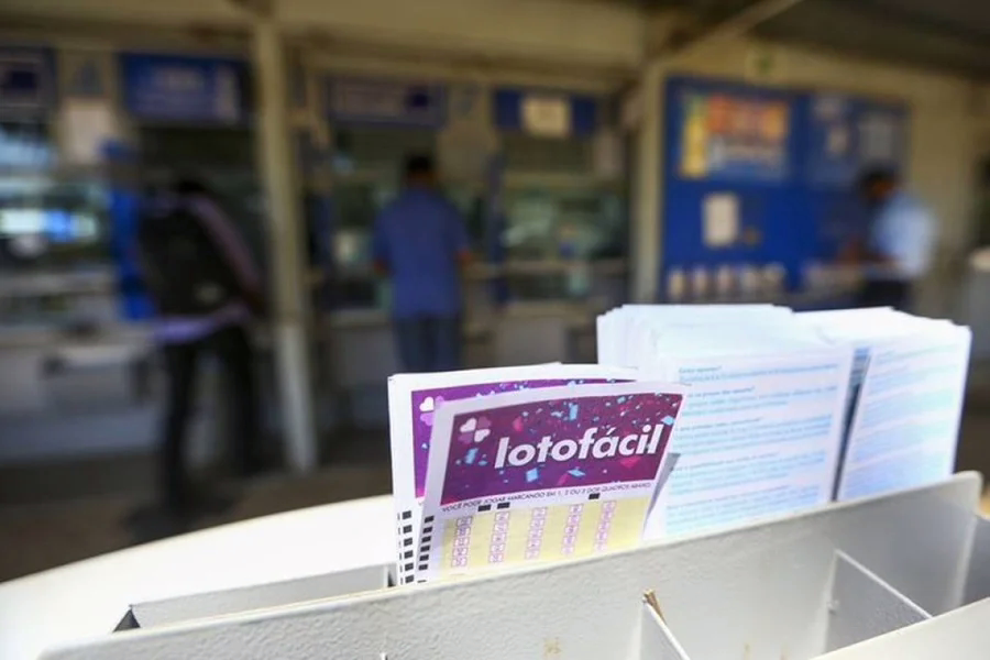 Bilhete registrado em cidade mineira acertou os 15 números do concurso e levou pra casa R$ 487.135,89; confira os detalhes.