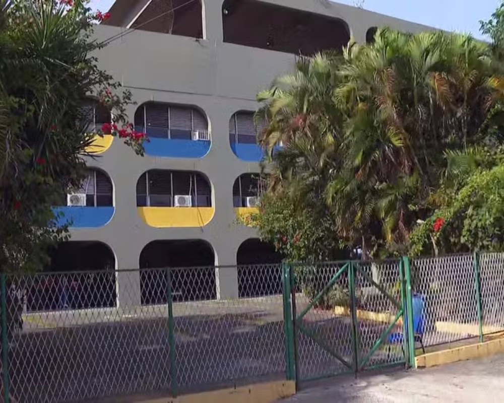Escola Ciep 388 Lazar Segall, em Belford Roxo.