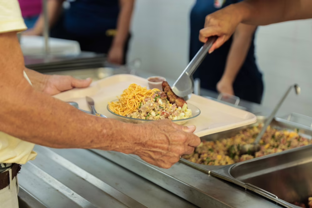 Fwd: Cozinha Comunitária de Coronel Fabriciano celebra 15 anos promovendo segurança alimentar e inclusão social