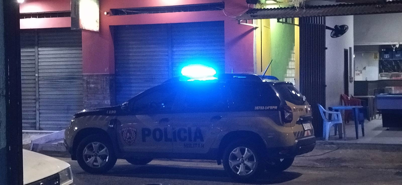 As informações iniciais indicam que o homem estava no hotel acompanhado de uma mulher.