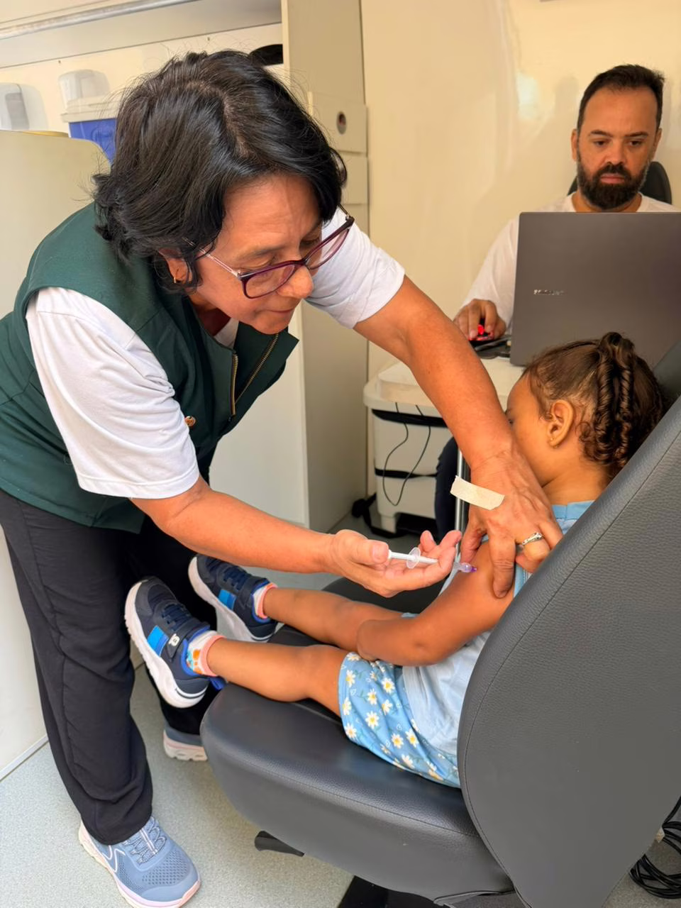 Sugestão de pauta: Ipatinga inicia estratégia de vacinação nas escolas para ampliar cobertura vacinal