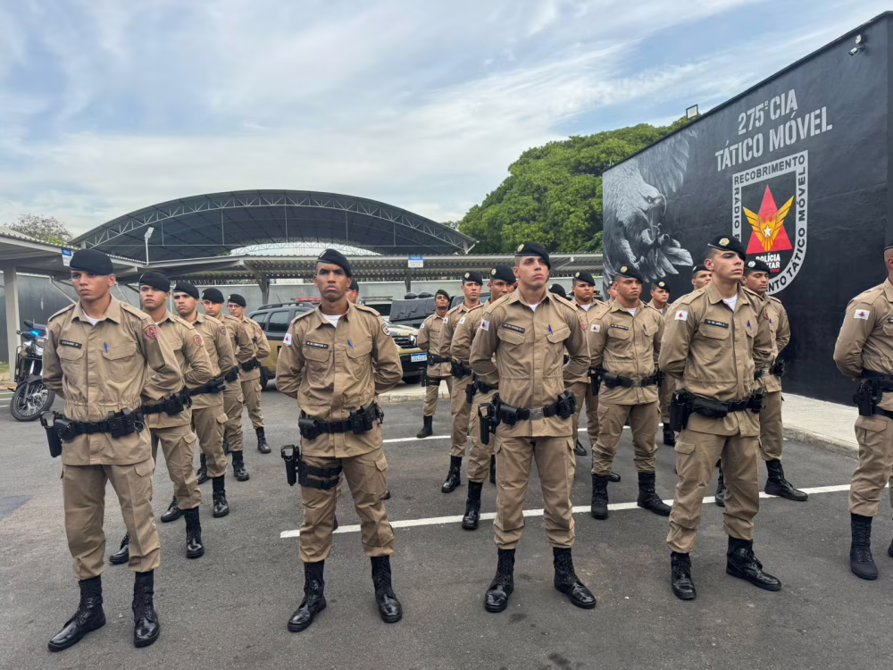 A solenidade contou com a presença de Policiais Militares recém formados.