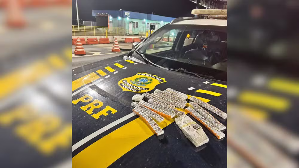 Medicamentos sem nota fiscal apreendidos no carro