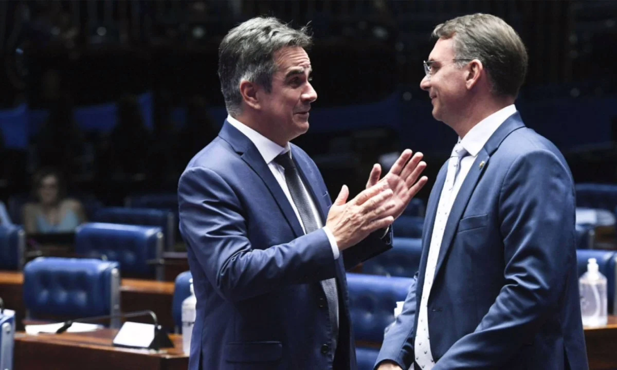 A reação de Ciro Nogueira à possibilidade de Flávio Bolsonaro sair da disputa
