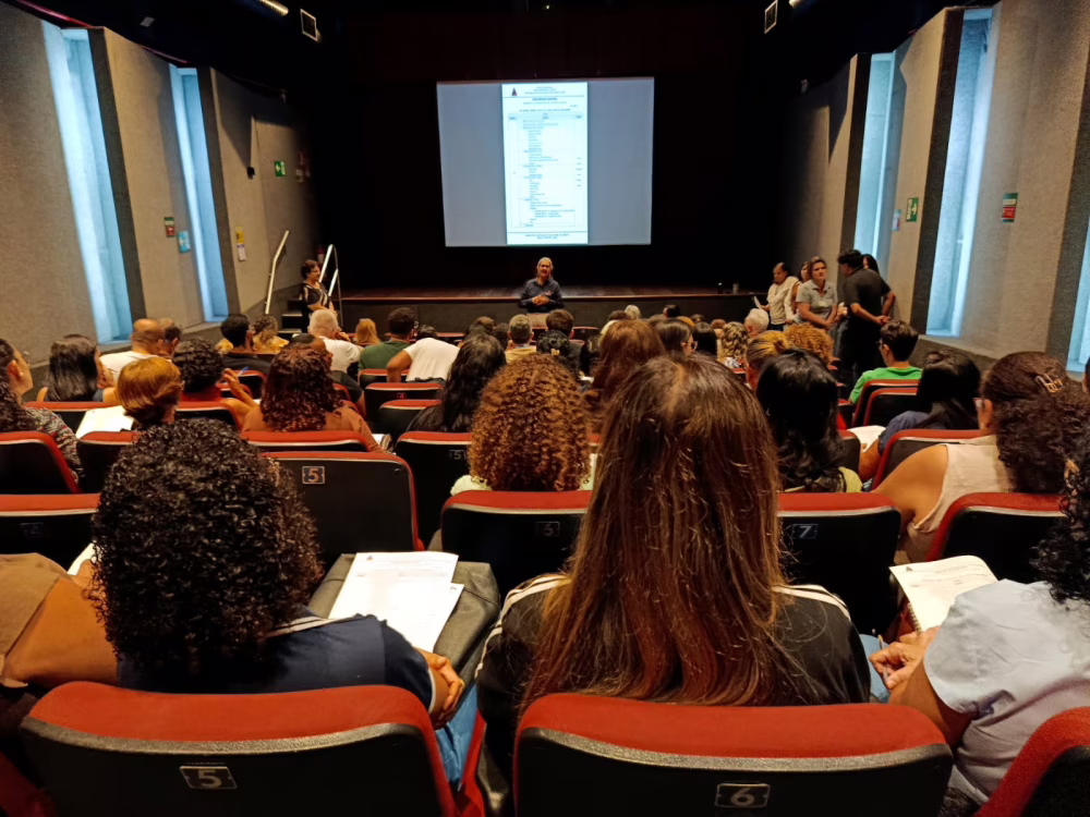26.05 - Release Encontro de diretores e secretários escolares